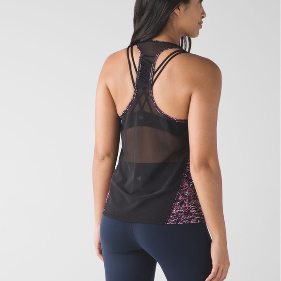 Lululemon Sunshine Salutation Tank Sz 6 
Mini Ripple Boom Juice Multi / Black - Picture 5 of 9
